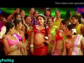 Kareena hottest navel mov