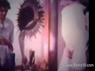 Deep sexing old xxx clip coomming from 1970